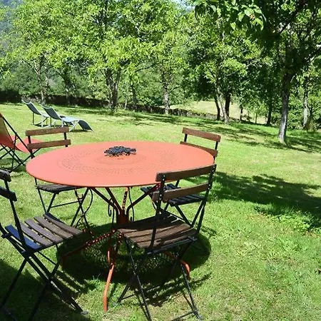 La Soue 4 Persoons In Walnotenboomgaard * Cassaniouze